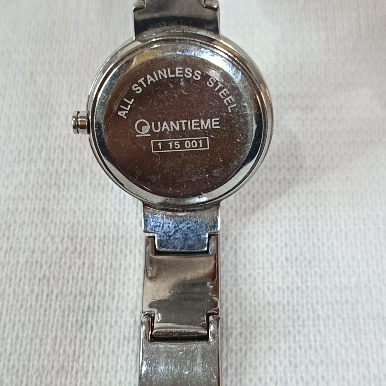 Montre quantième femme original Quartz