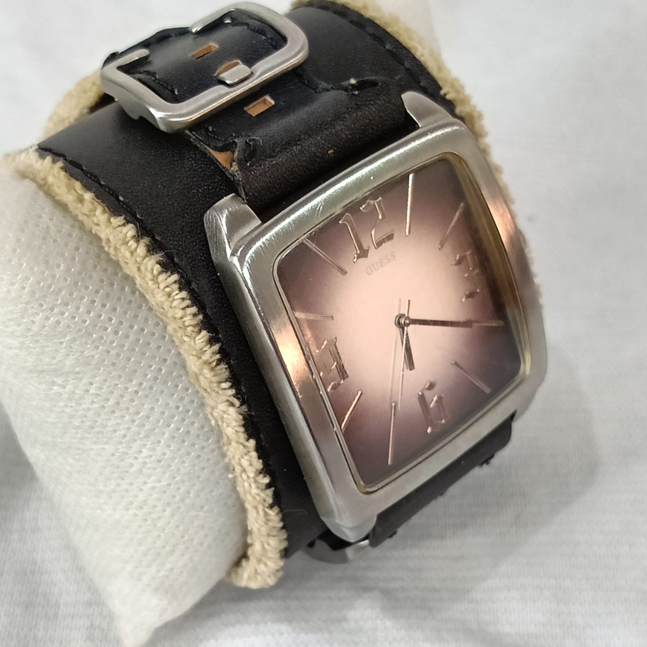 Montre Guess Quartz original rare vintage