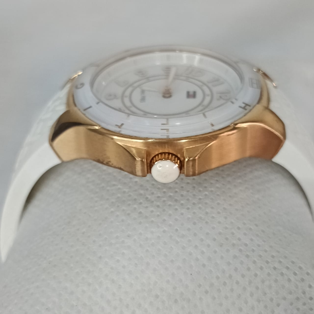 Montre tomi original Quartz femme neuf.