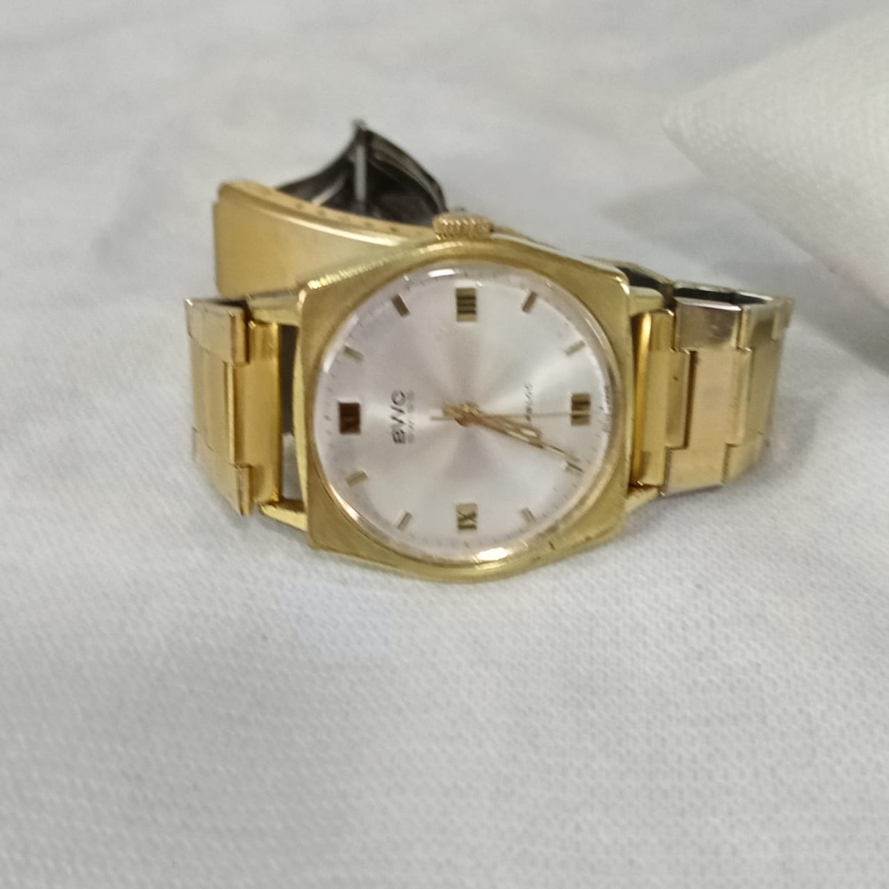 Montre BWC swiss mécanique vintage original plaqué or