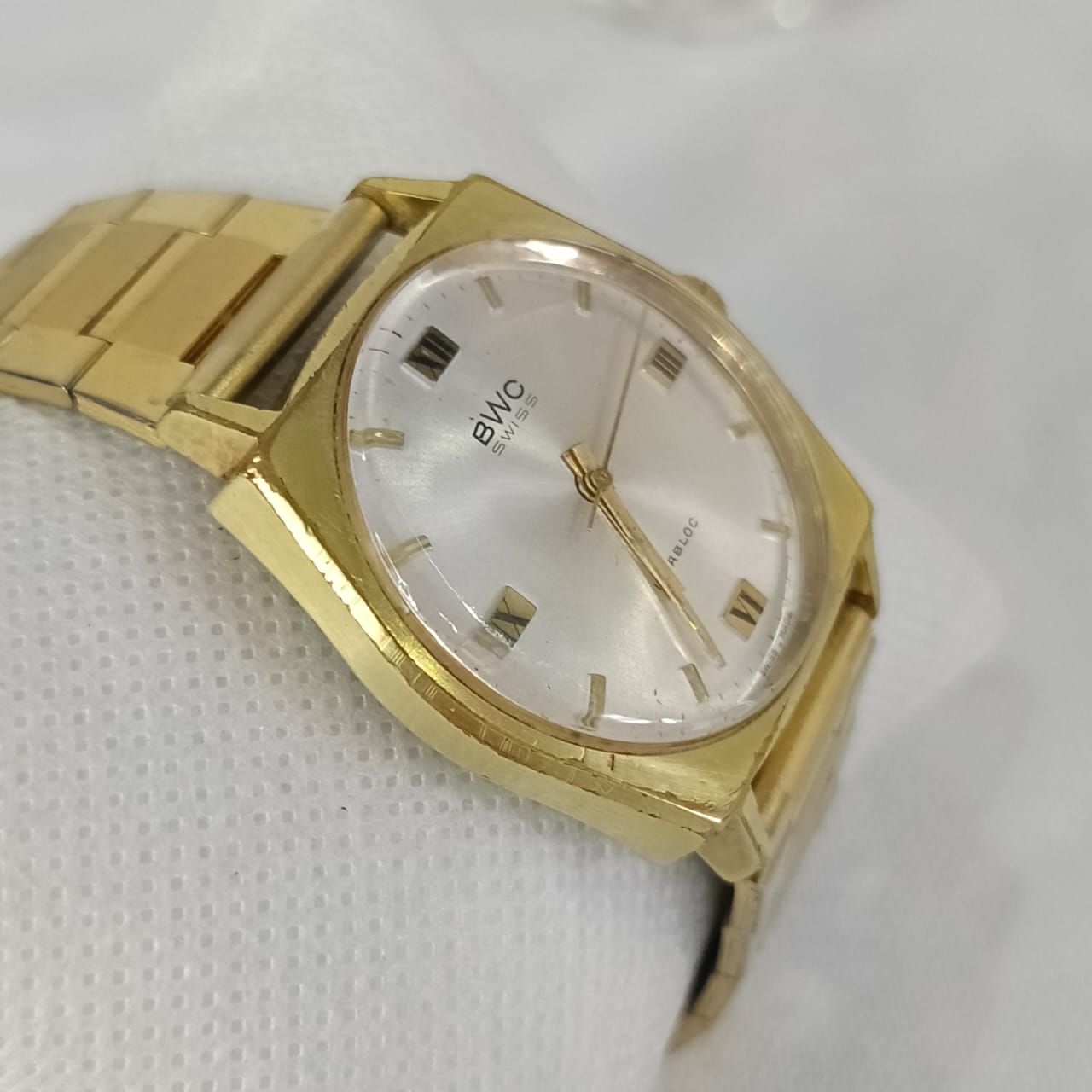 Montre BWC swiss mécanique vintage original plaqué or