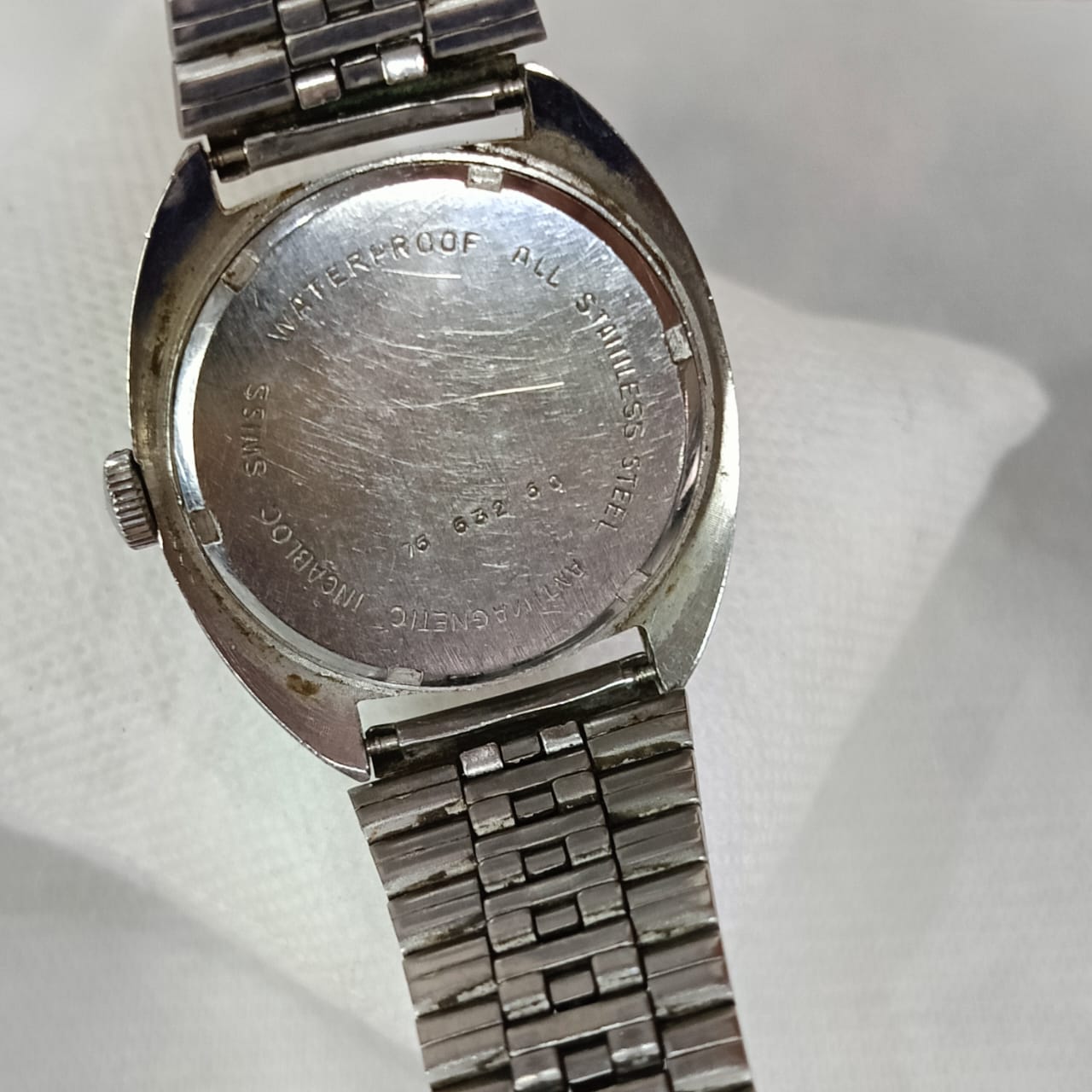 Montre mondia Mécanique vintage acier inoxydable&nbsp;