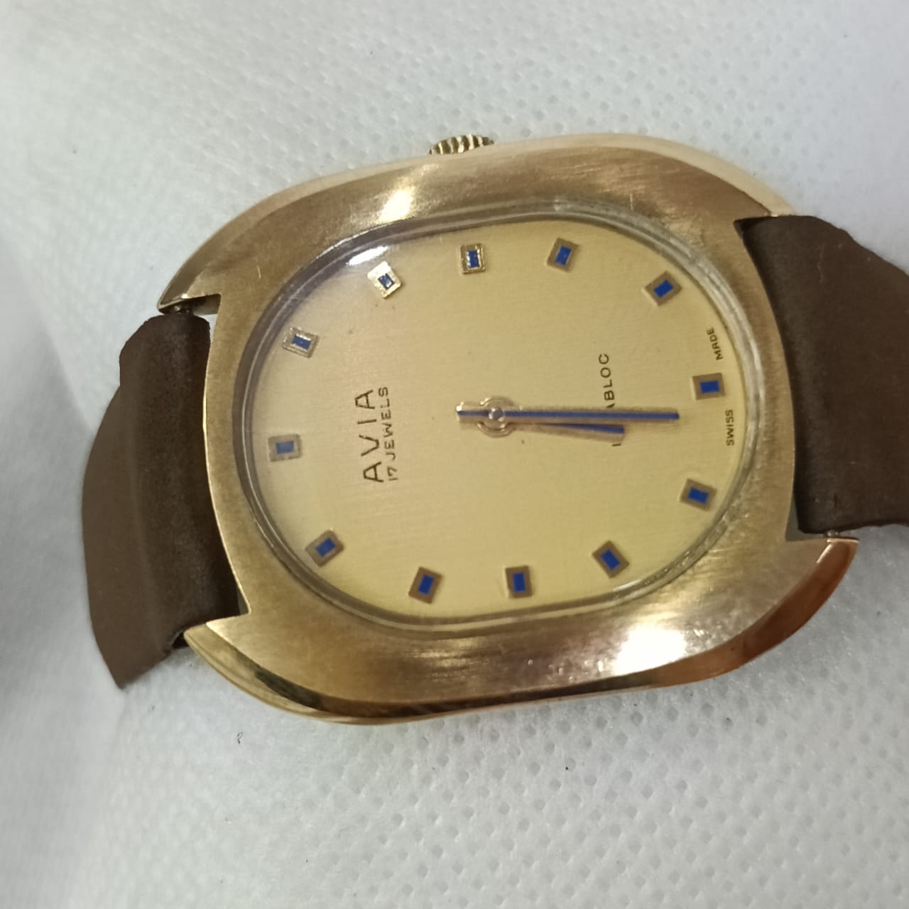 Montre Avia mécanique vintage original
