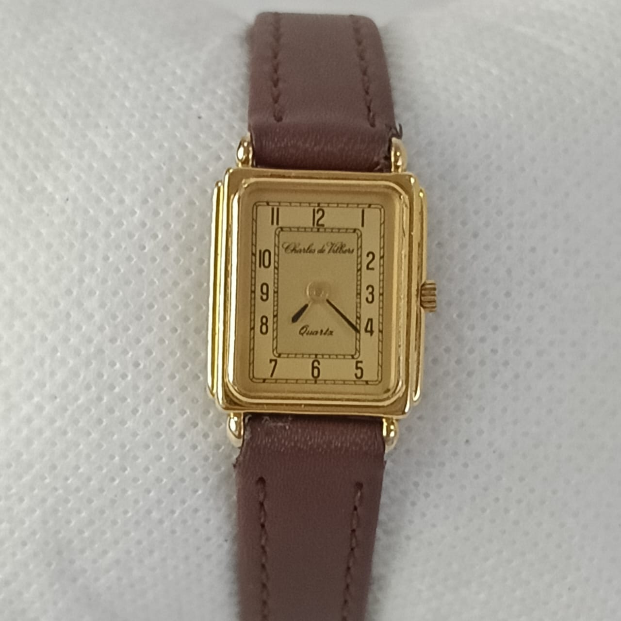 Montre Charles de Villiers femme en plaqué or vintage