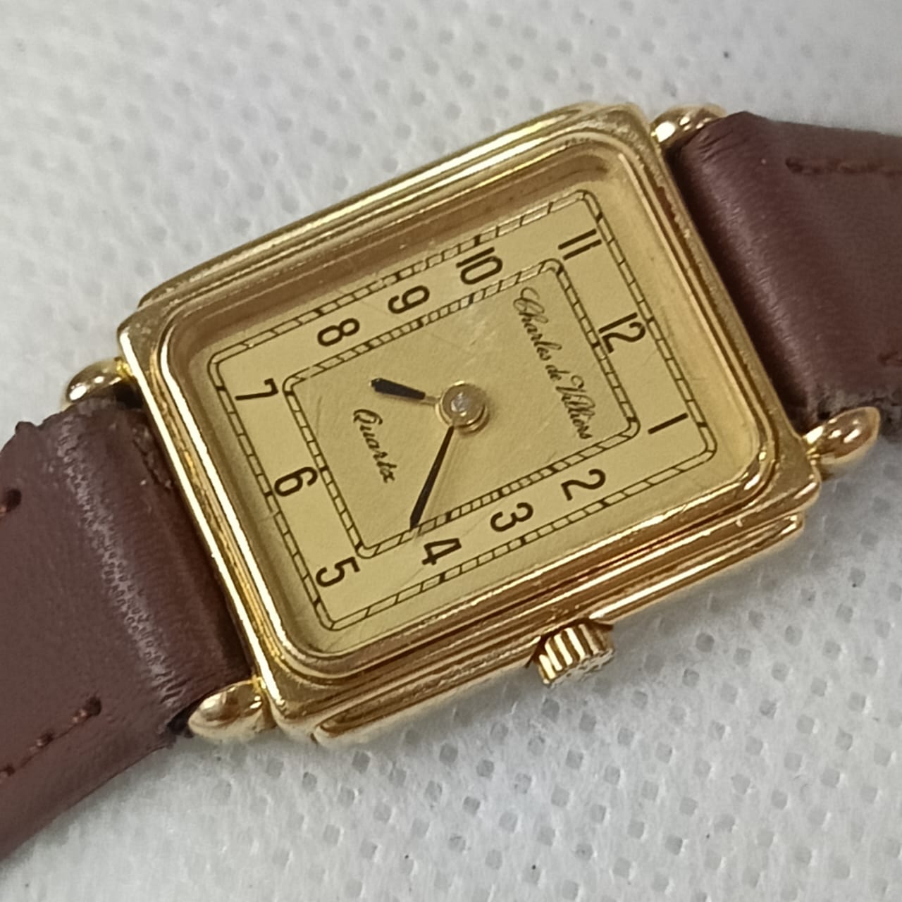 Montre Charles de Villiers femme en plaqué or vintage