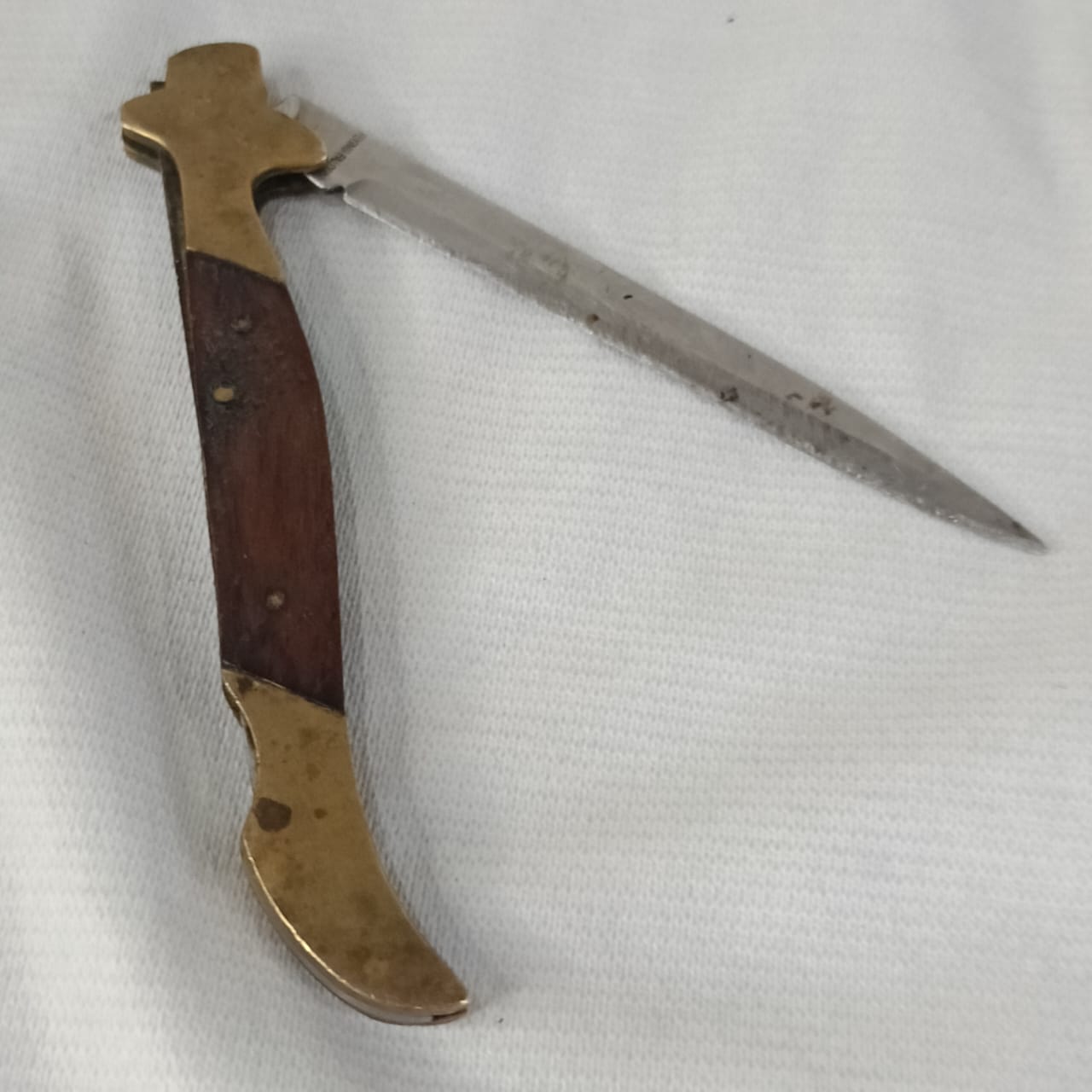 تحفة بحاجة للإصلاح