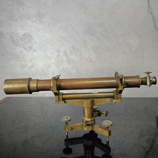 Ancien niveau en bronze doré signé  France original