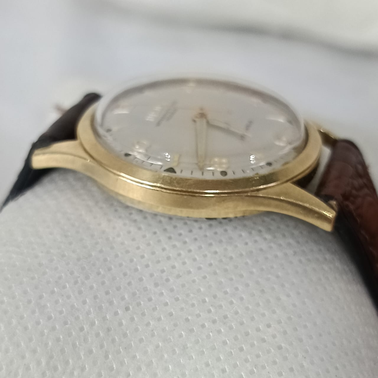 Montre nisus mécanique vintage original