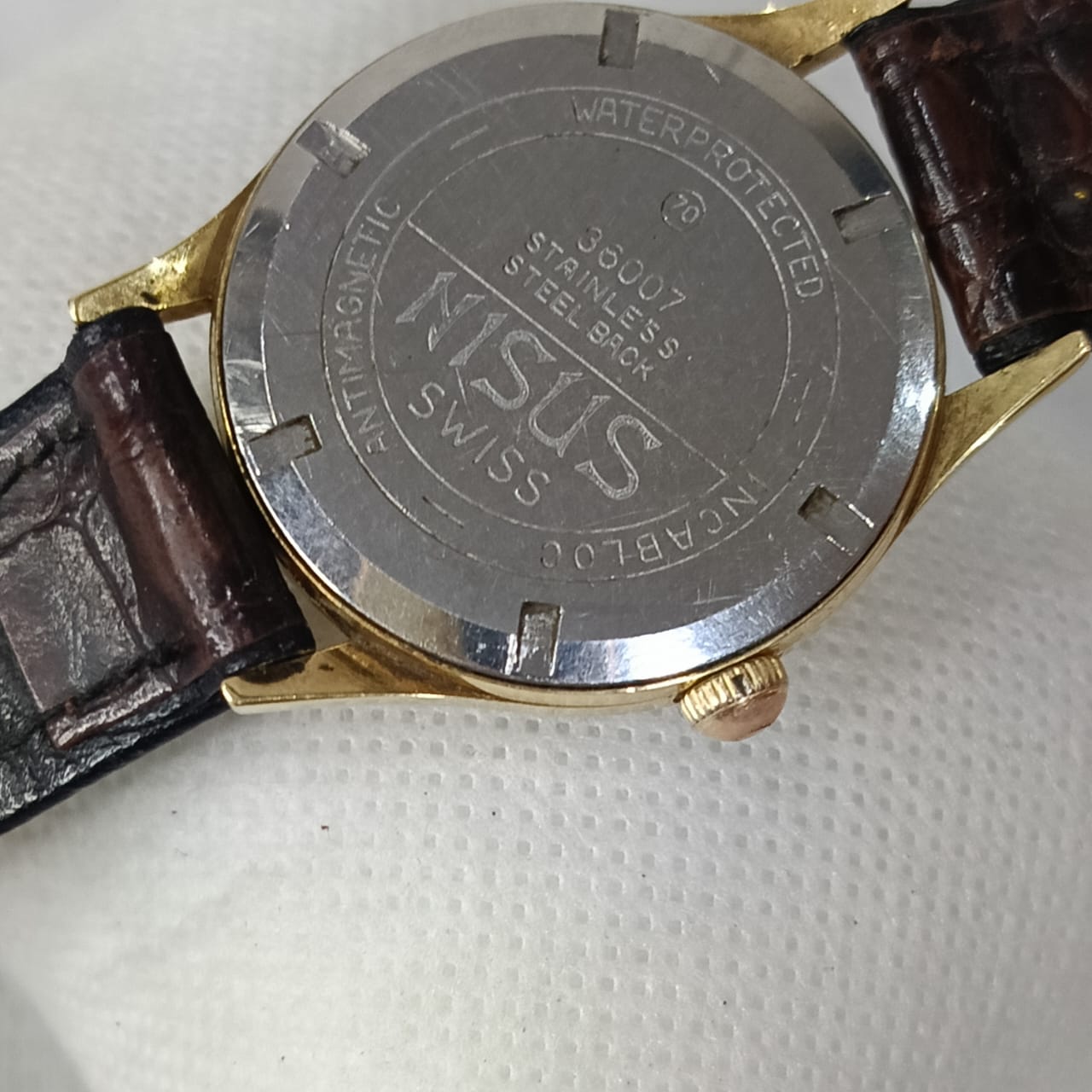 Montre nisus mécanique vintage original