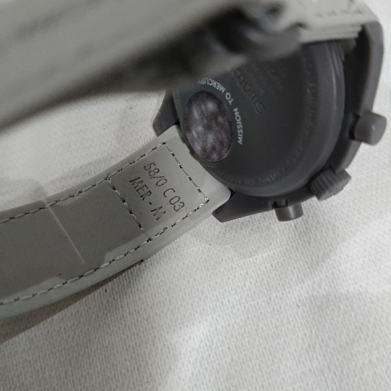 Montre Omega/ switch chronographe original Quartz