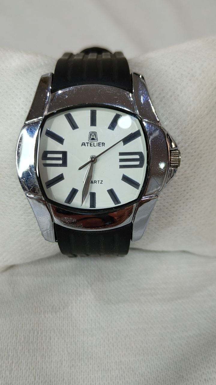 Montre atelier quartz original