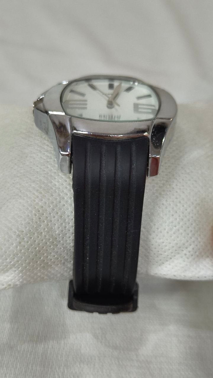 Montre atelier quartz original