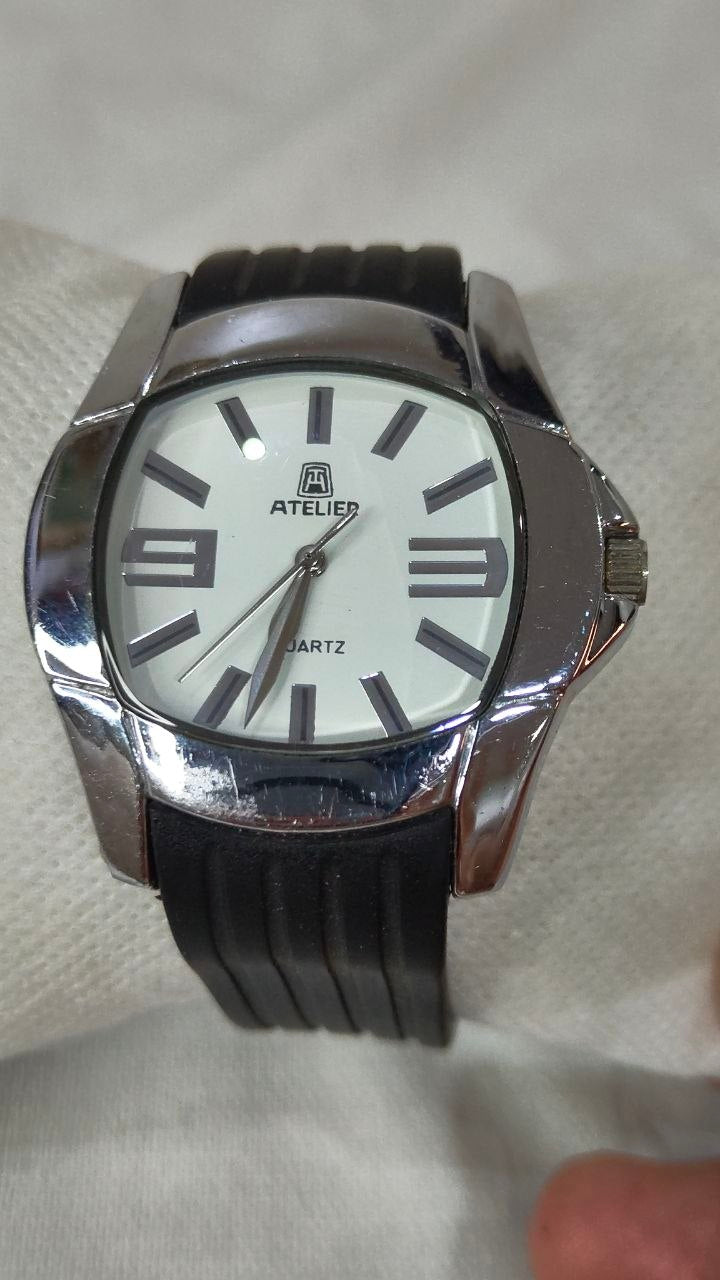 Montre atelier quartz original