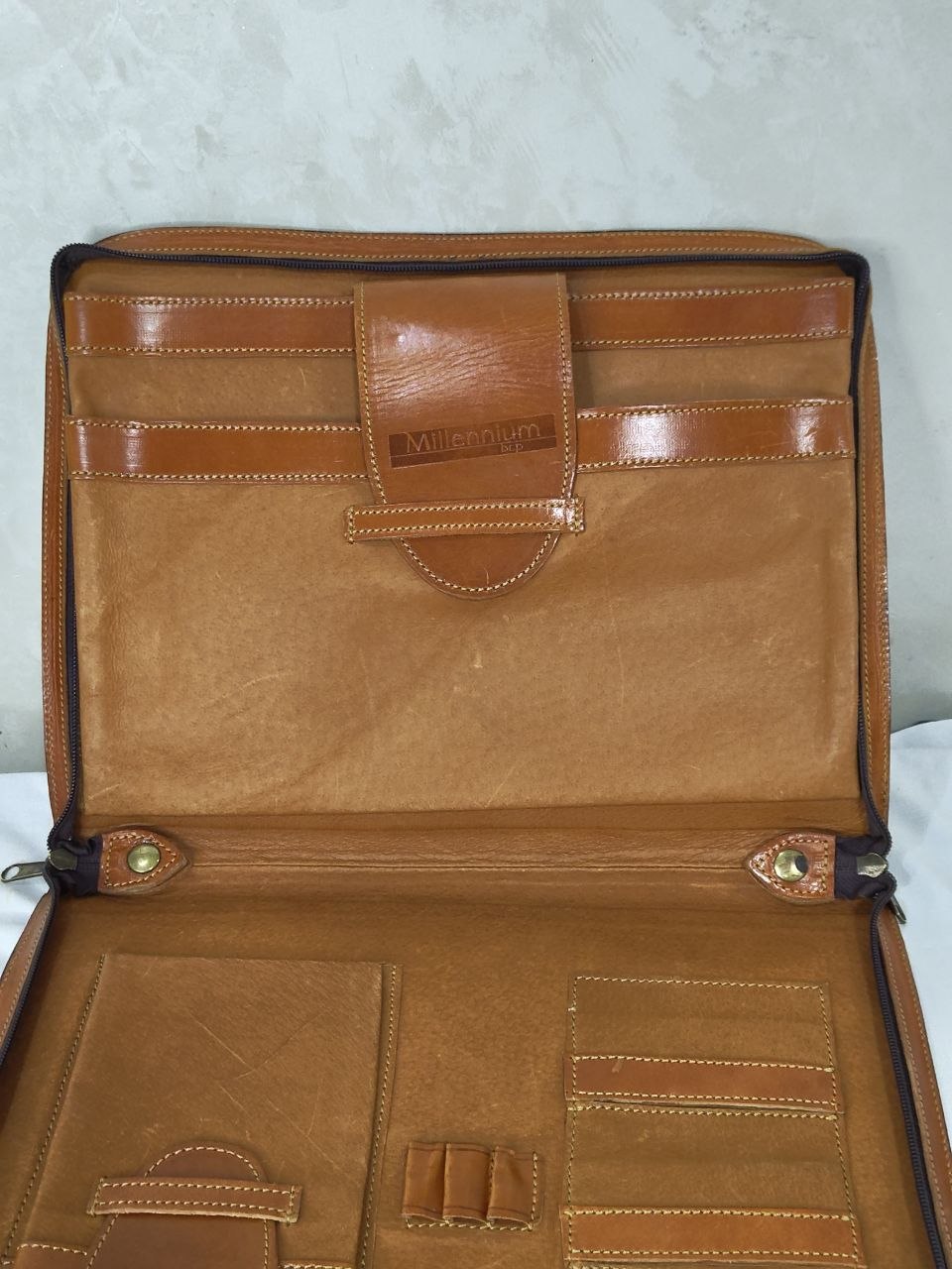 Classeurs en cuir original