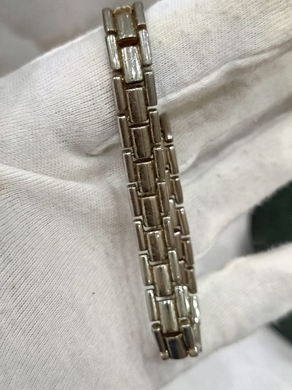سوار معدني