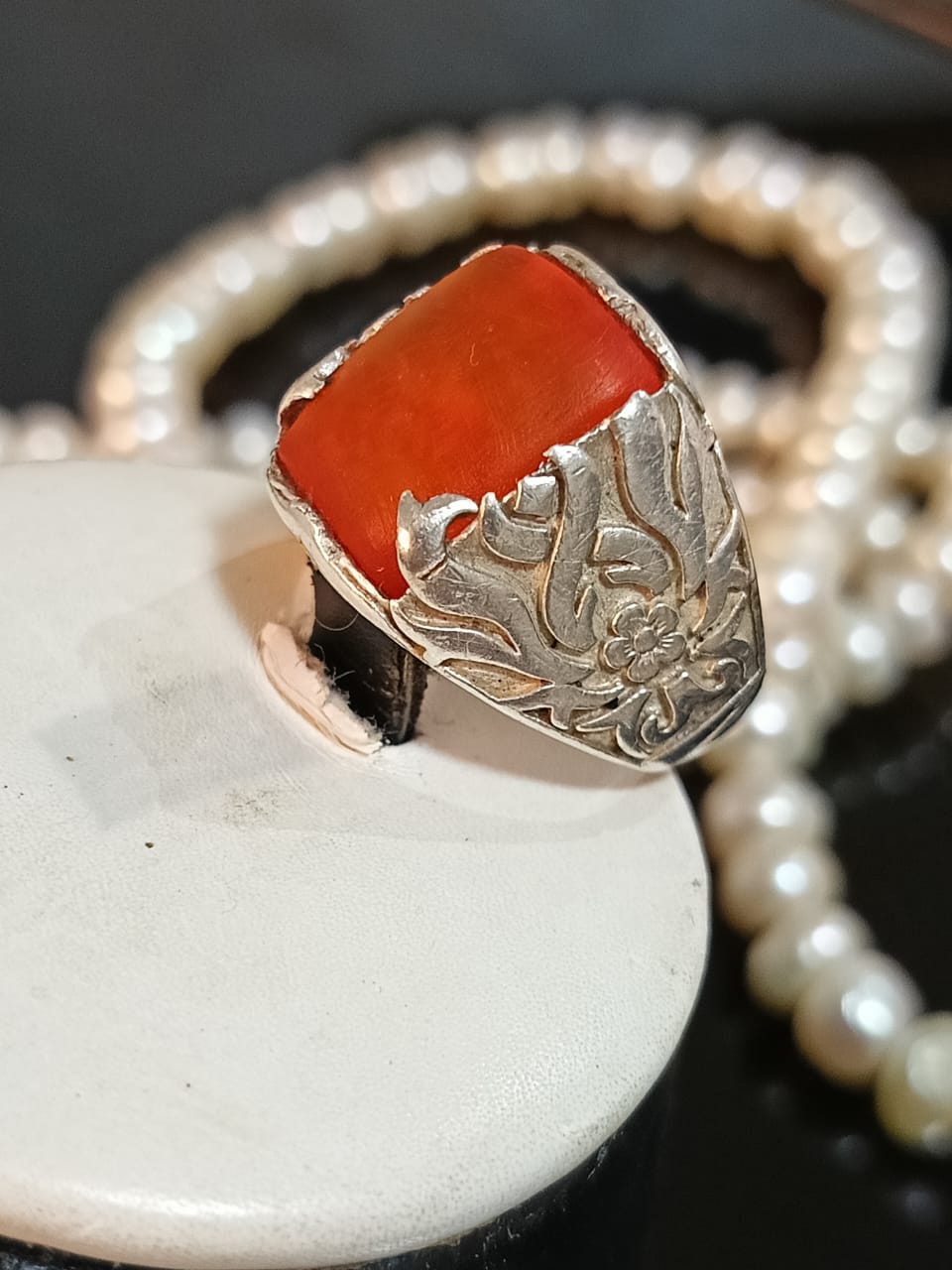 خاتم فضة بحجر كهرمان