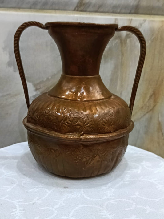 فازة قديمة