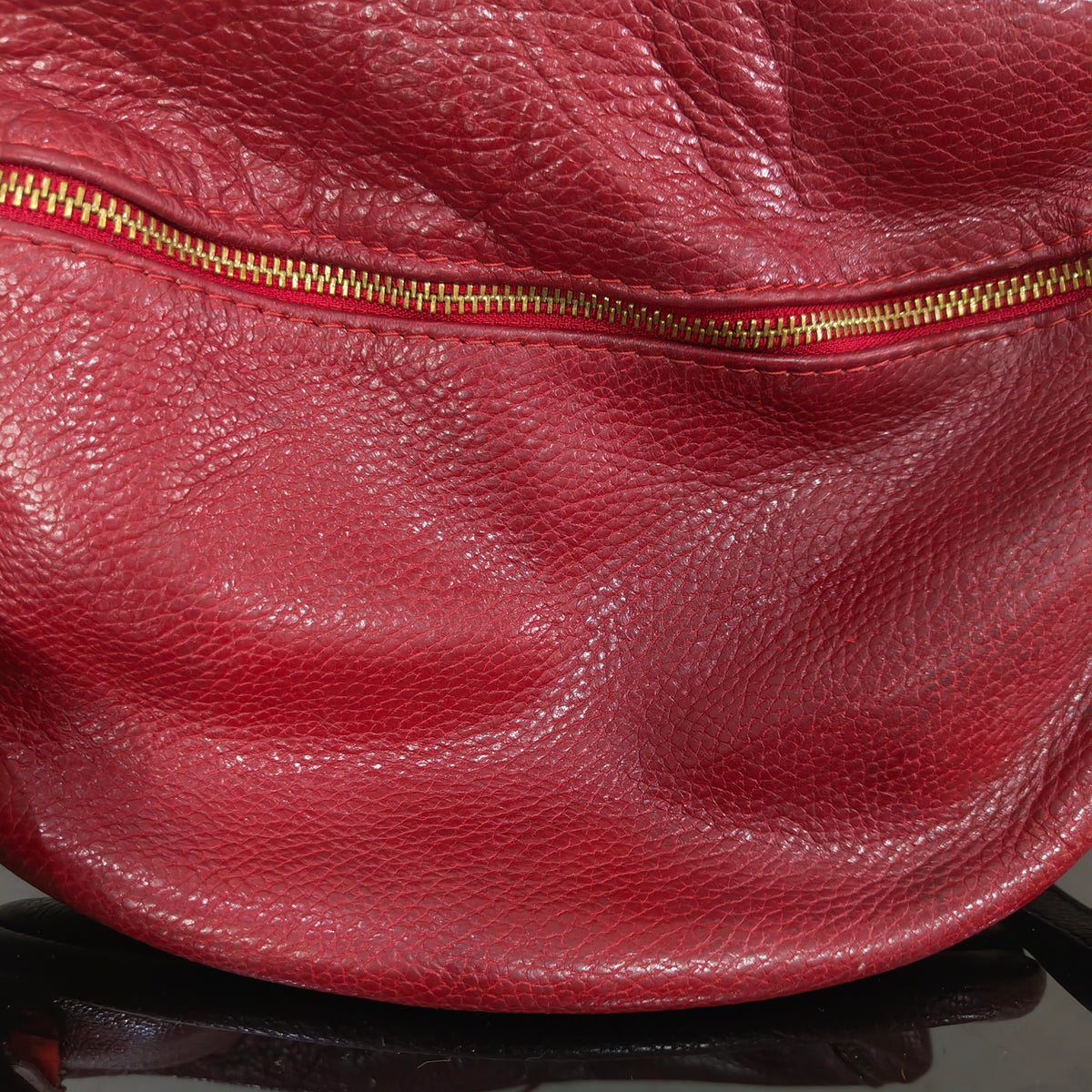 Sac genuine leather en cuir femme original 
30/20cm
Prix 12000