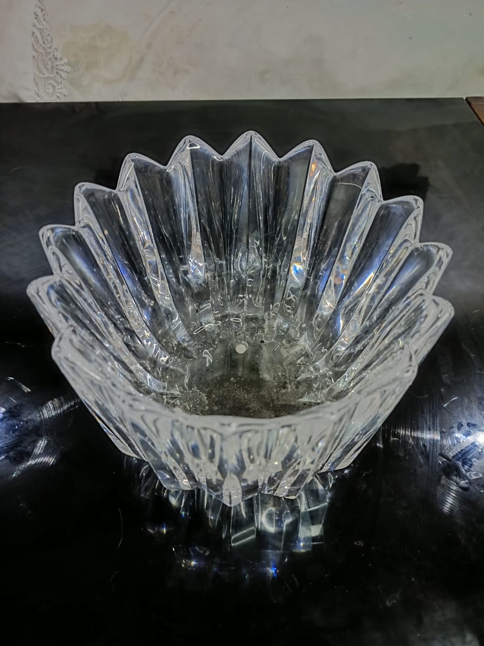 Vase en cristal signé vintage