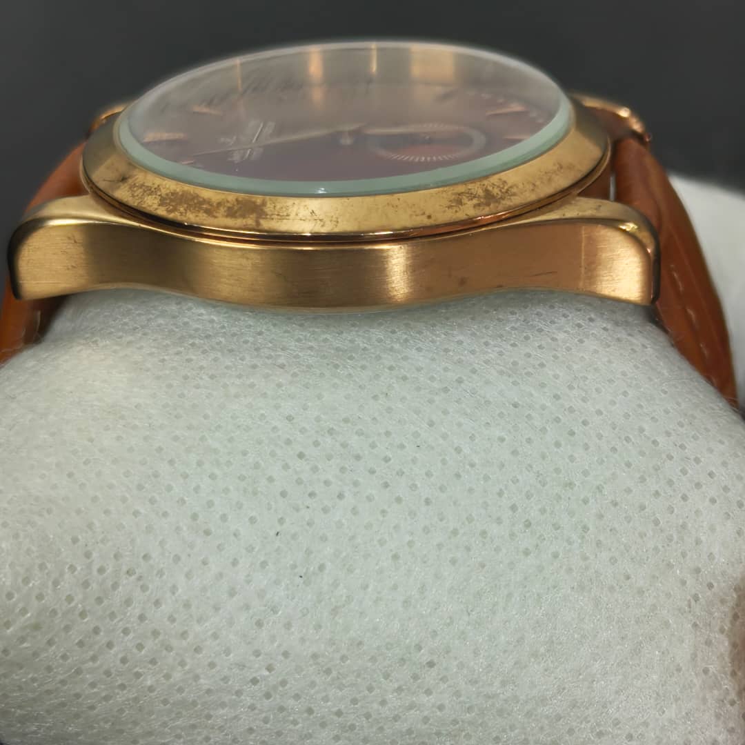 Montre Jaeger - lecoltre régulateur & tourbillon Quartz/ثلاثة ملايين ونصف 
40mm
Prix 35000