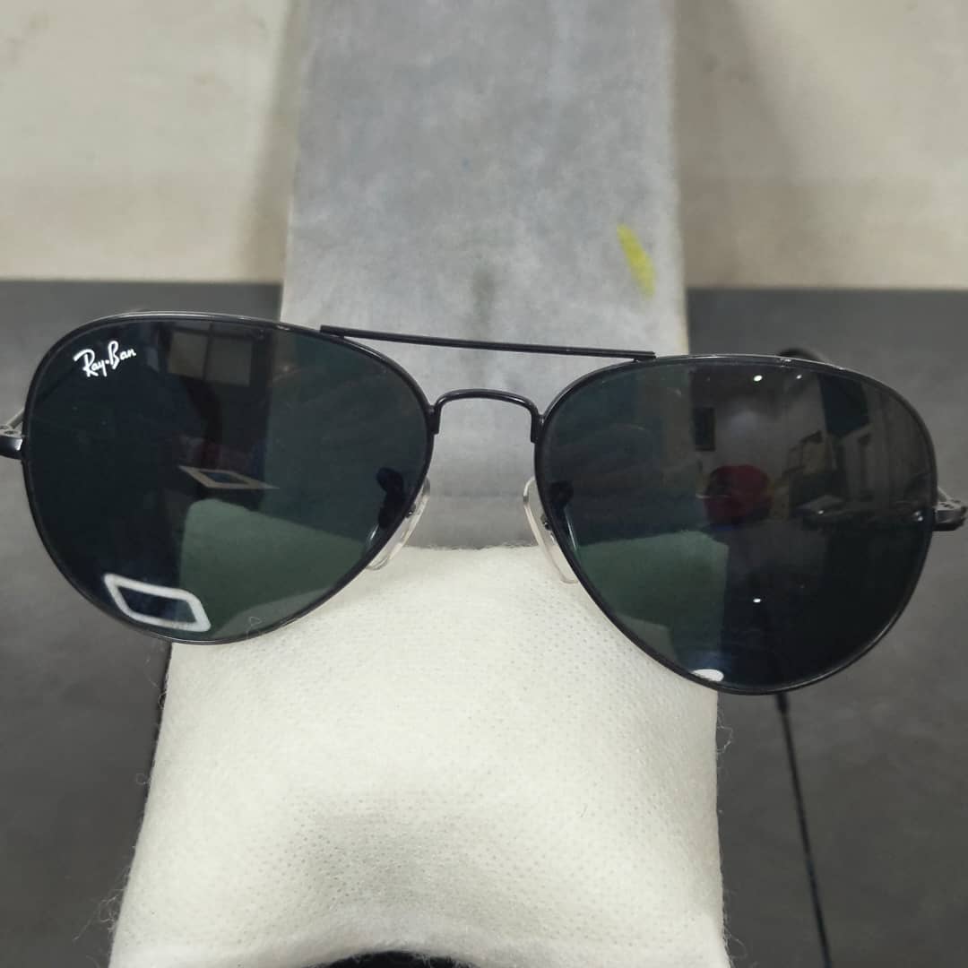 Lunette ray ben cobra aviator Italy original 
58/24
Prix 12000