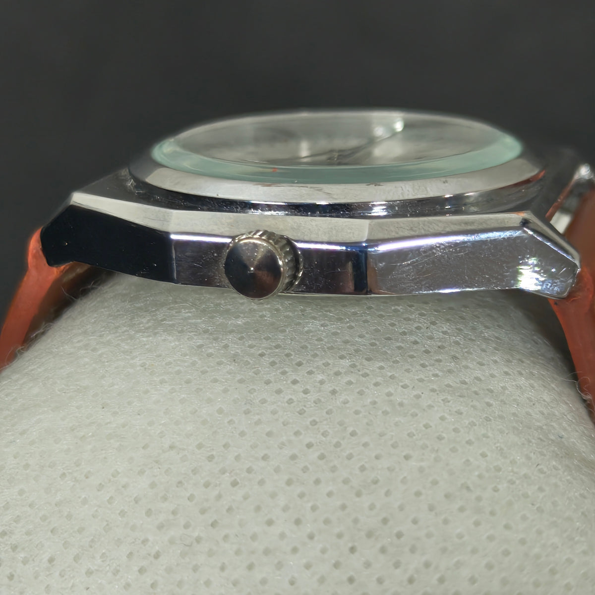 Montre bwn sport Quartz original ثمنمية ألف 
40mm
Prix 8000