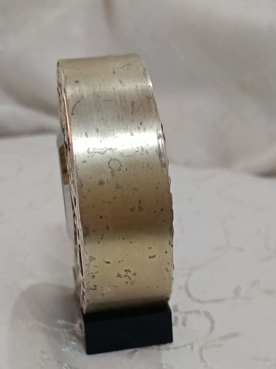 ساعة تحفة من الفضة