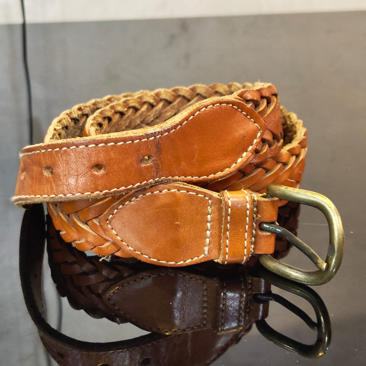 Ceinture en cuir original 92cm
السعر( 550 ألف )