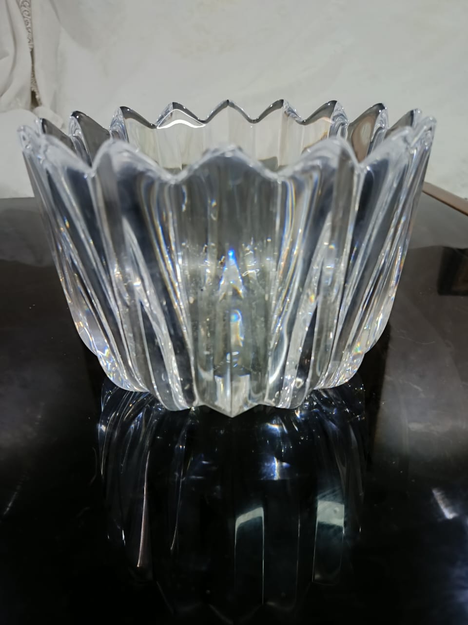 Vase en cristal signé vintage