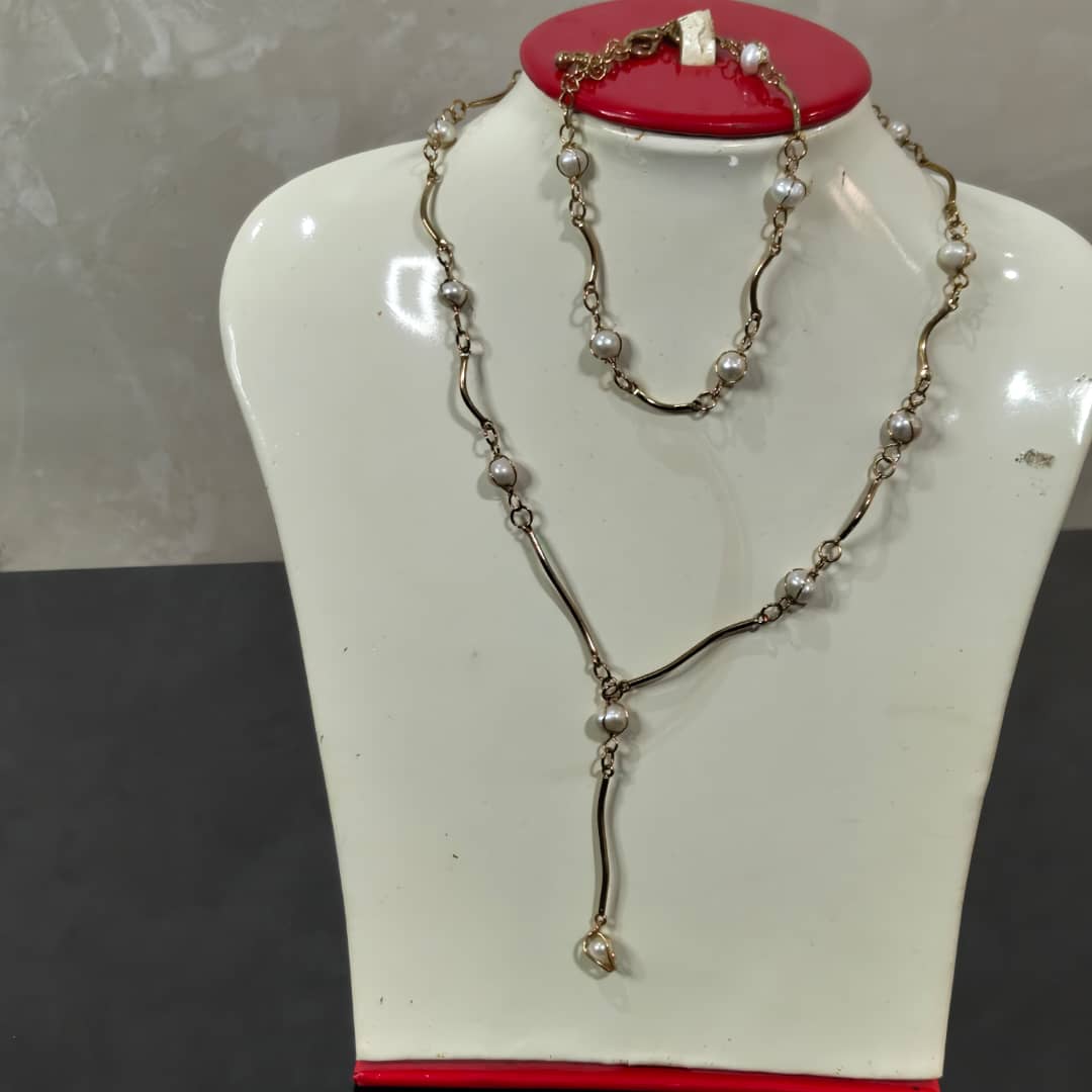 باغيغ سلسلة بلاكي فرنسي+سوار بالؤلؤ طبيعي 
طول سلسلة مغلق 20cm
طول سوار مفتوح 20cm