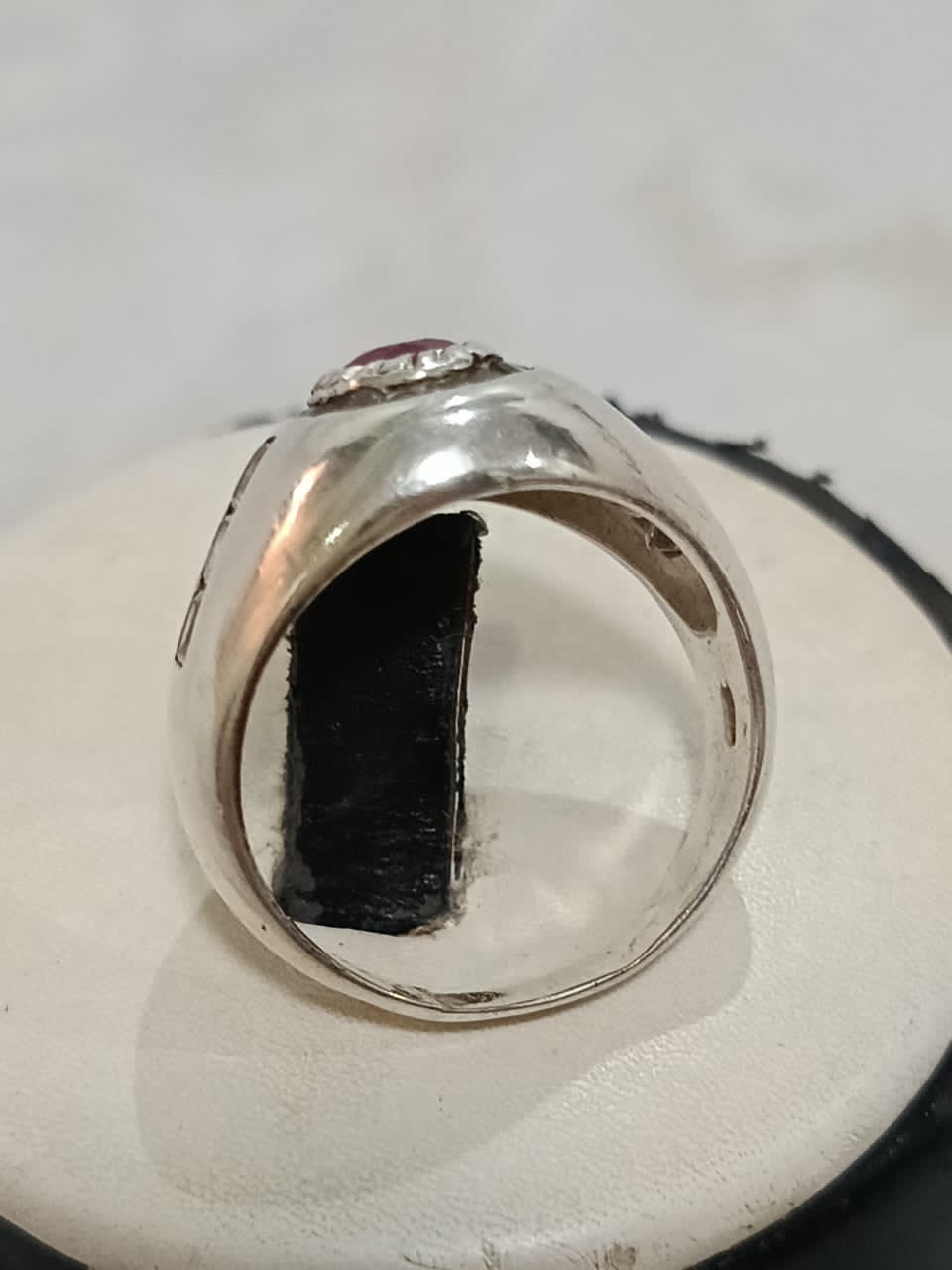 خاتم فضة بحجر ياقوت