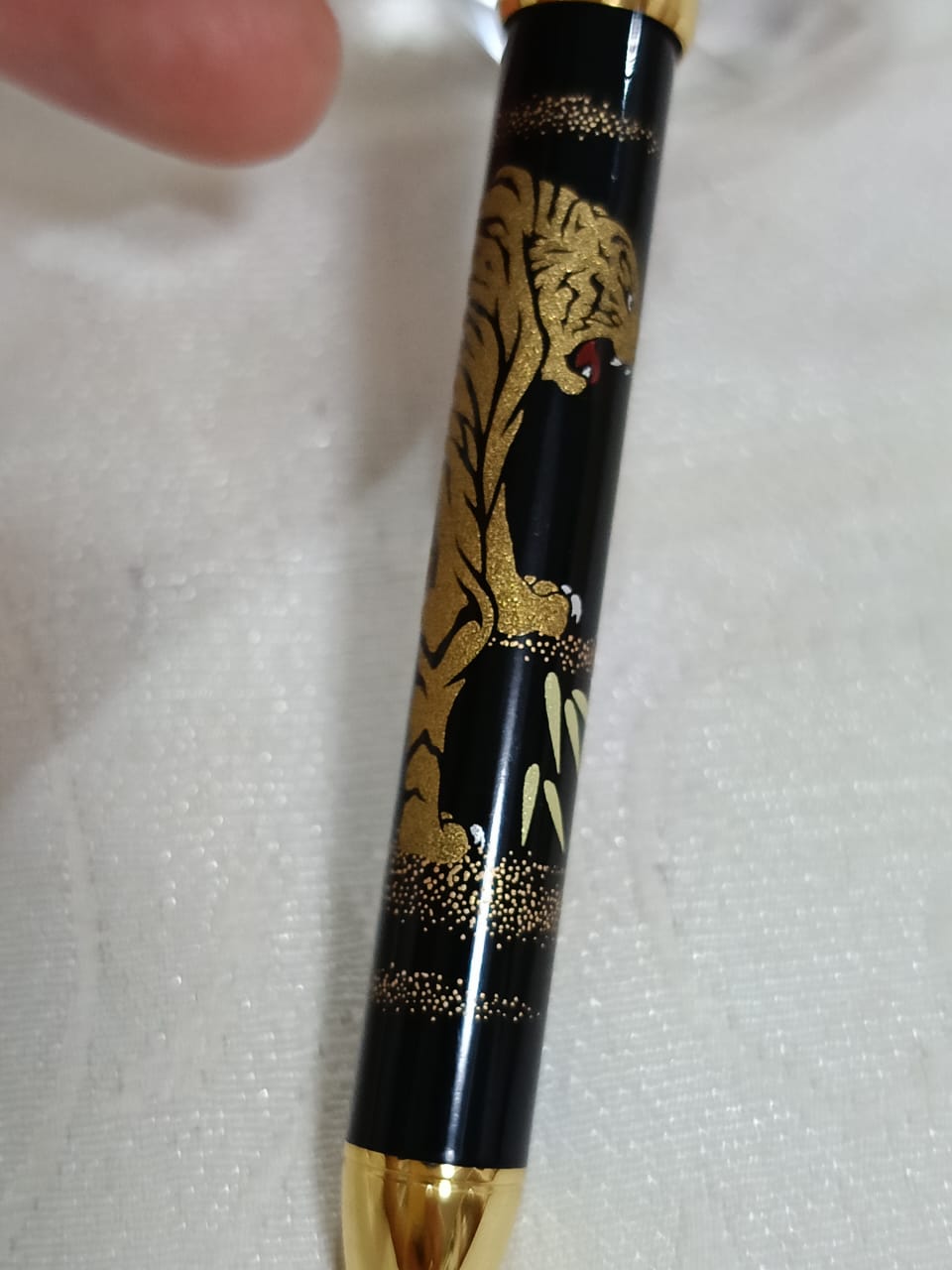 Stylo pilot japon - plau, noire, rouge