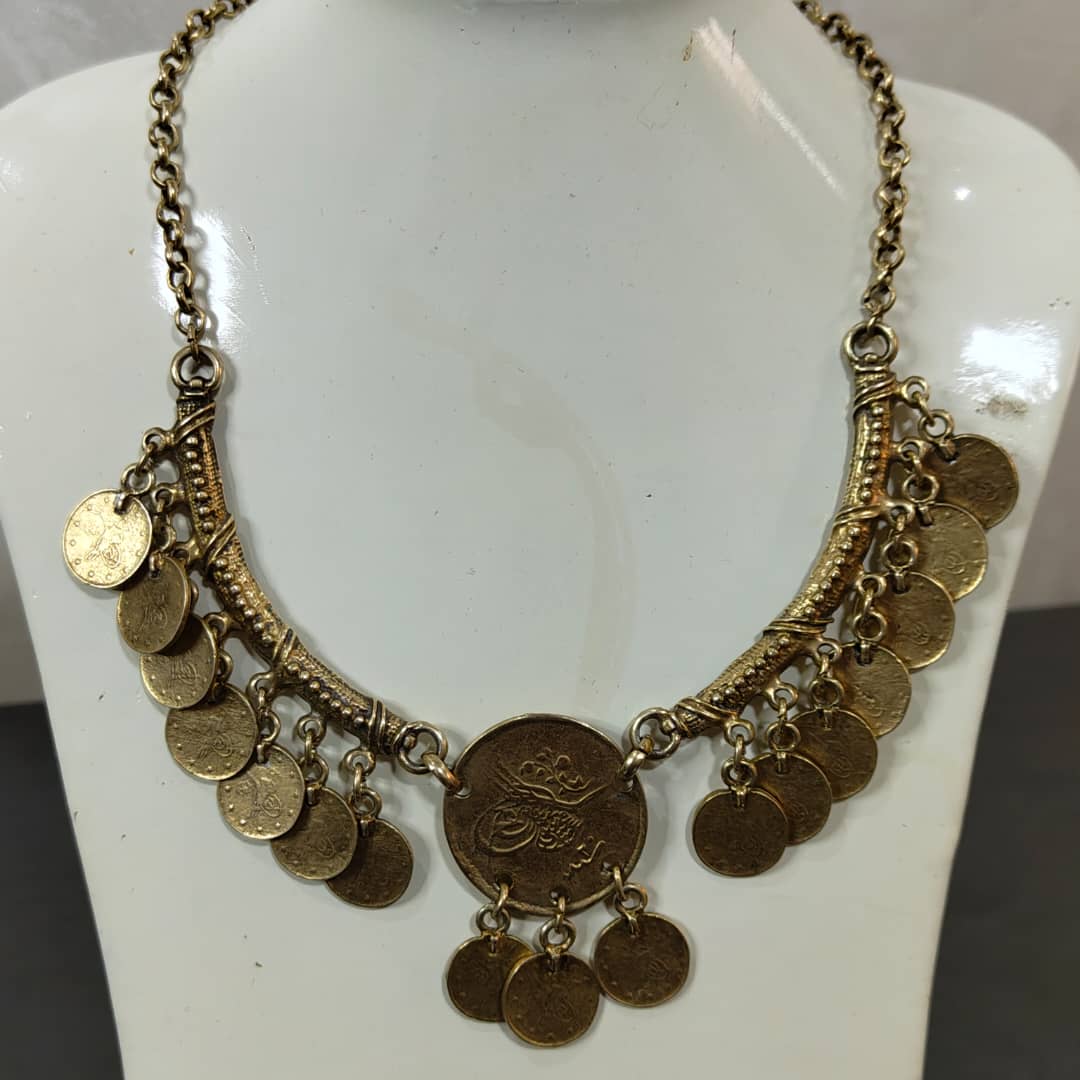 سلسلة فرماي/فضة عتيقة تحفة
طول مغلق 20cm