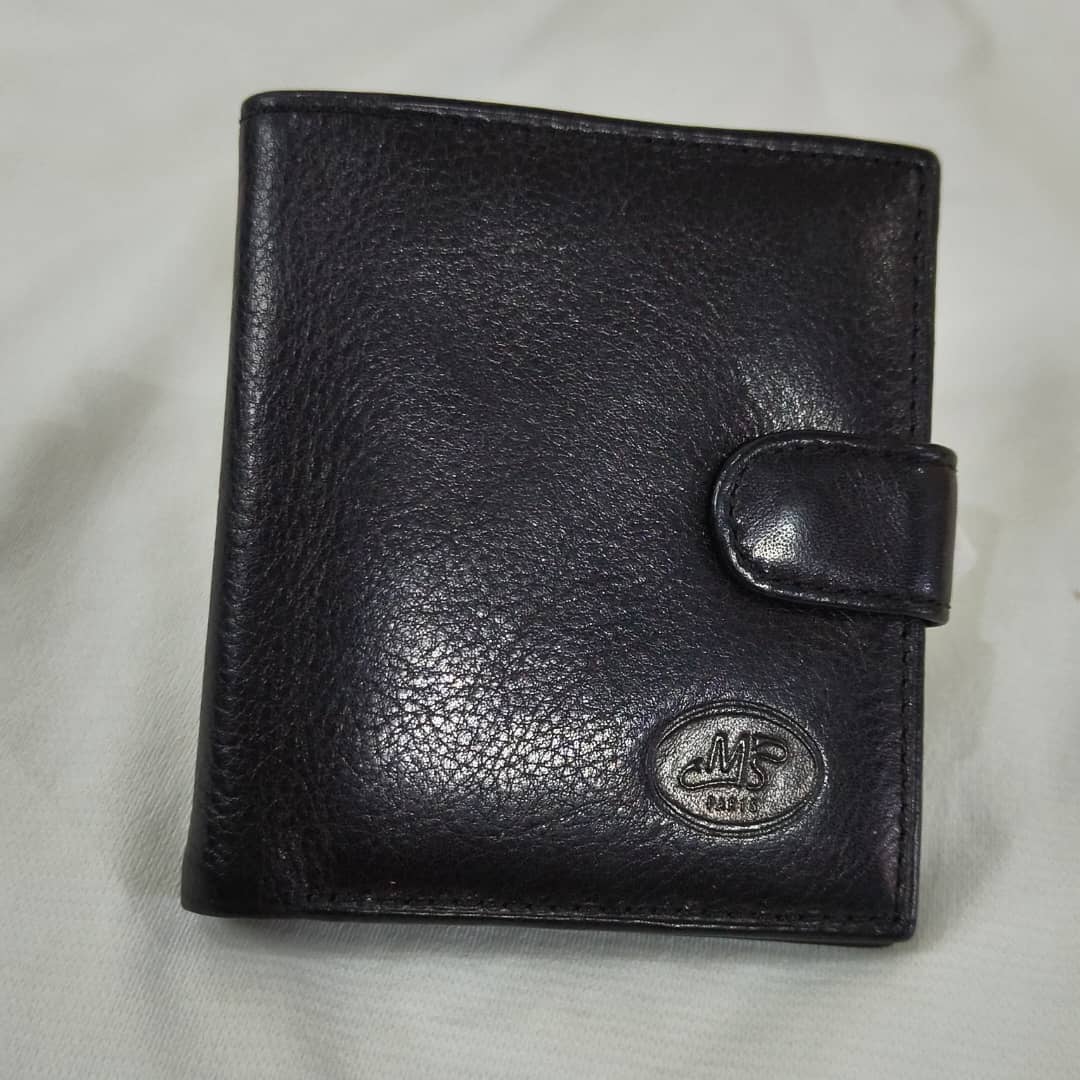 Portefeuille MR paris en cuir original 
20/10cm