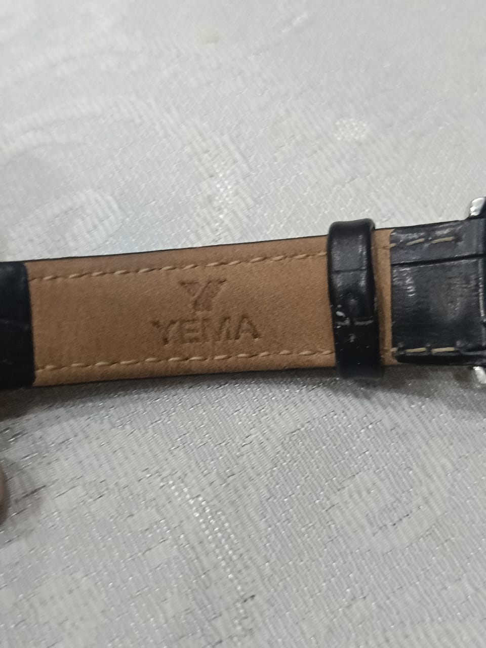 Montre yema quartz
