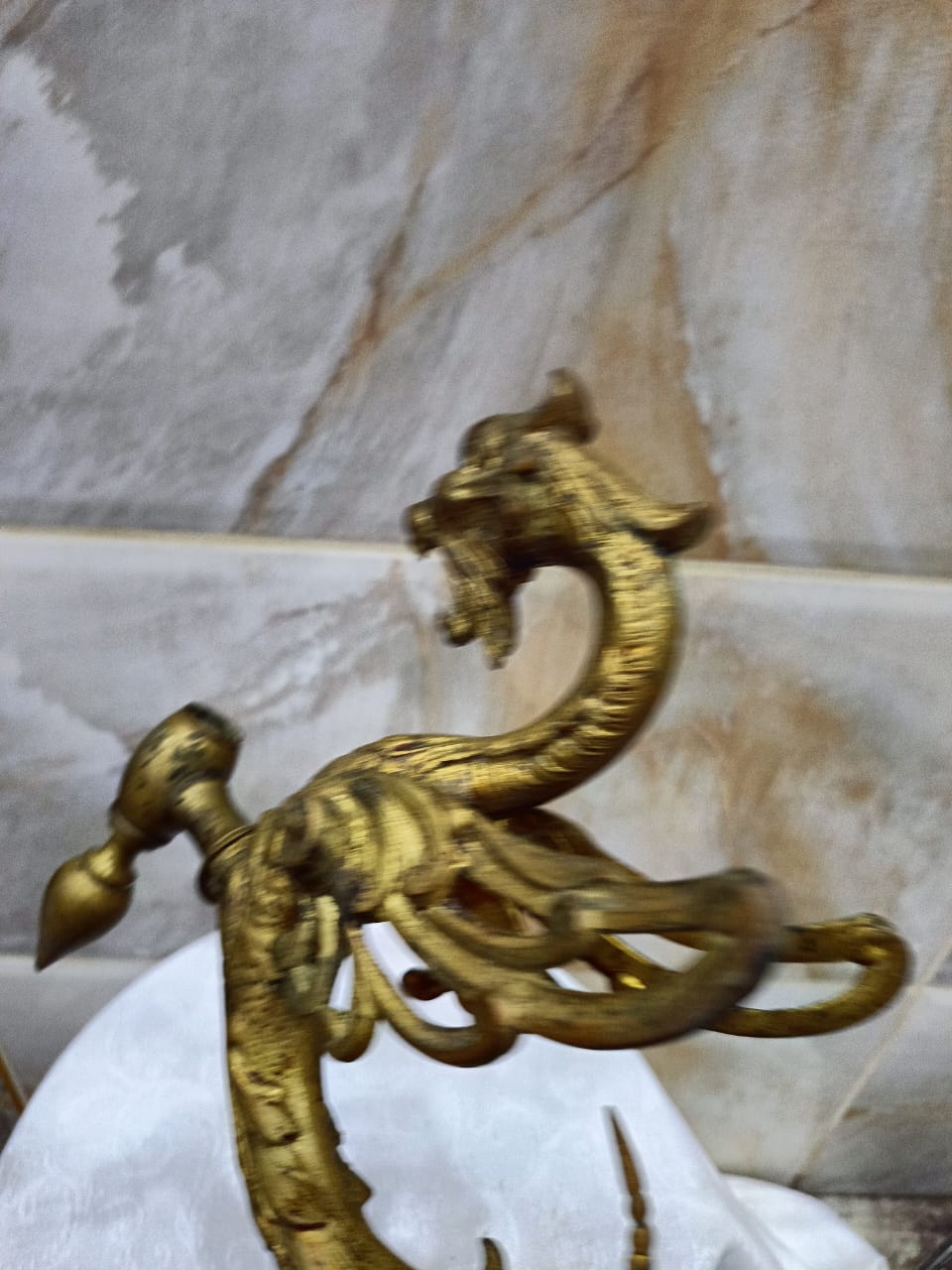 Ancien appliqueen en bronze 
32cm/25cm