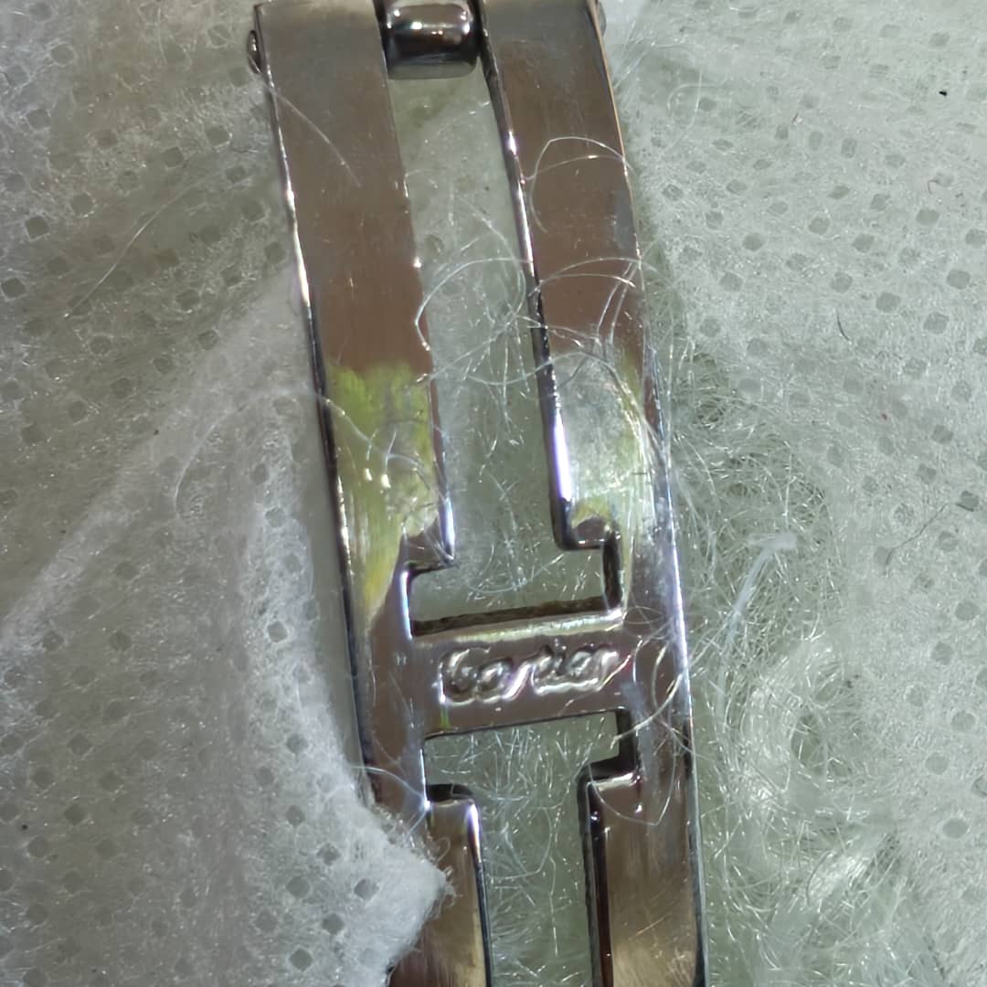 Montre cartier femme quartz/مليون ومتين
سعر 12000