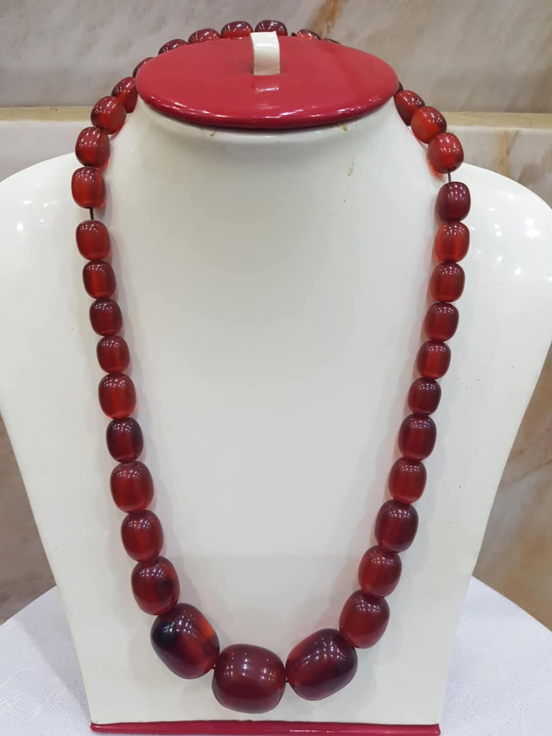 عقد بحجر كهرمان طوله 30cm