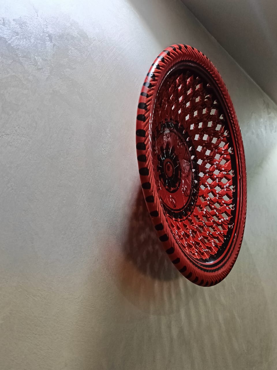 طبق أصلي للديكور قطره 34cm