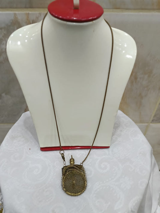 سلسلة نحاس قديمة طولها 30cm