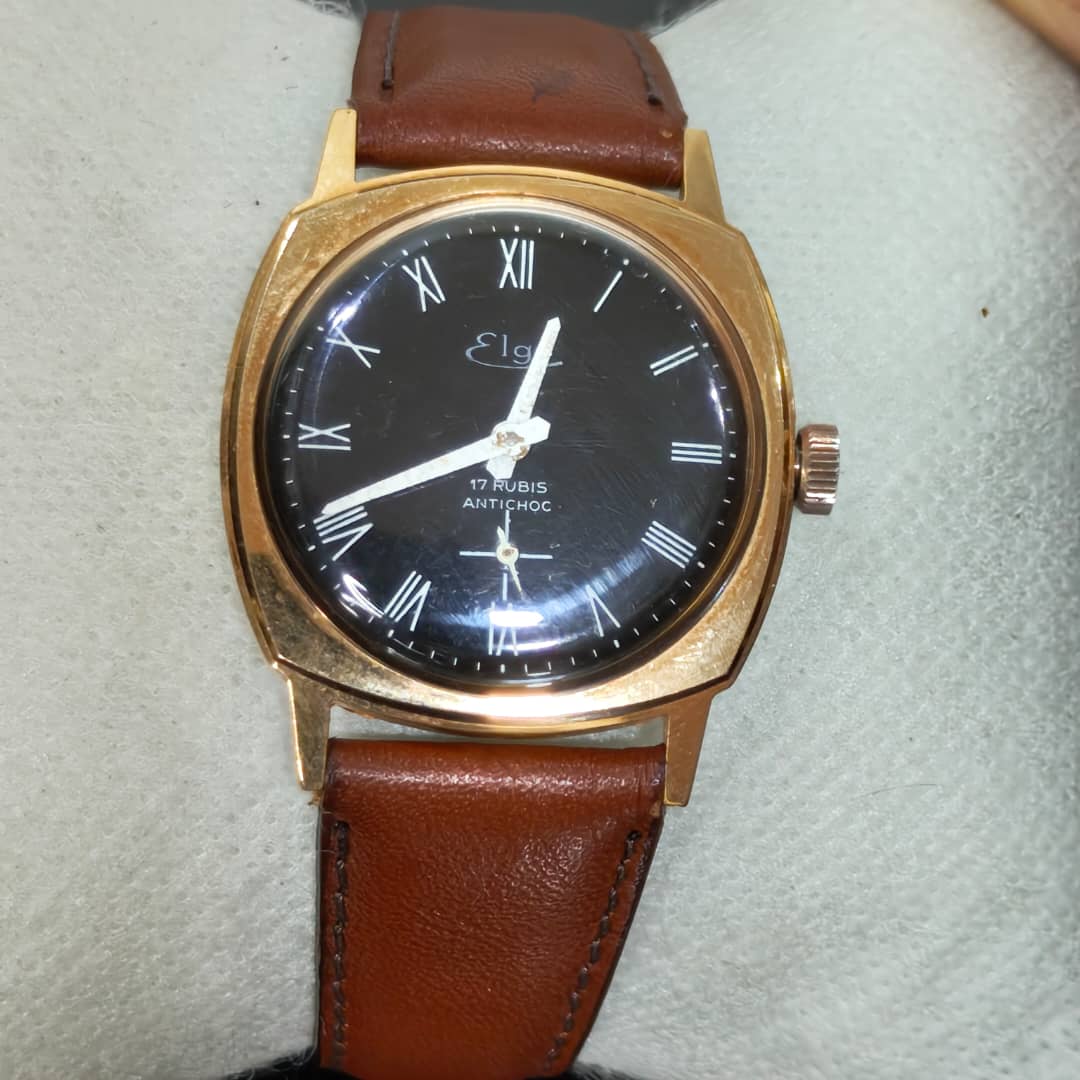 Montre elgé mécanique vintage original 
36mm
Prix 12000