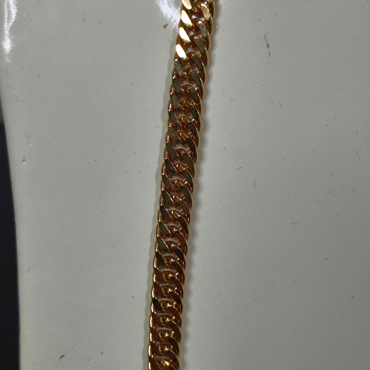 سلسلة بلاكي فرنسي حر 
طول 28cm
Prix 15000