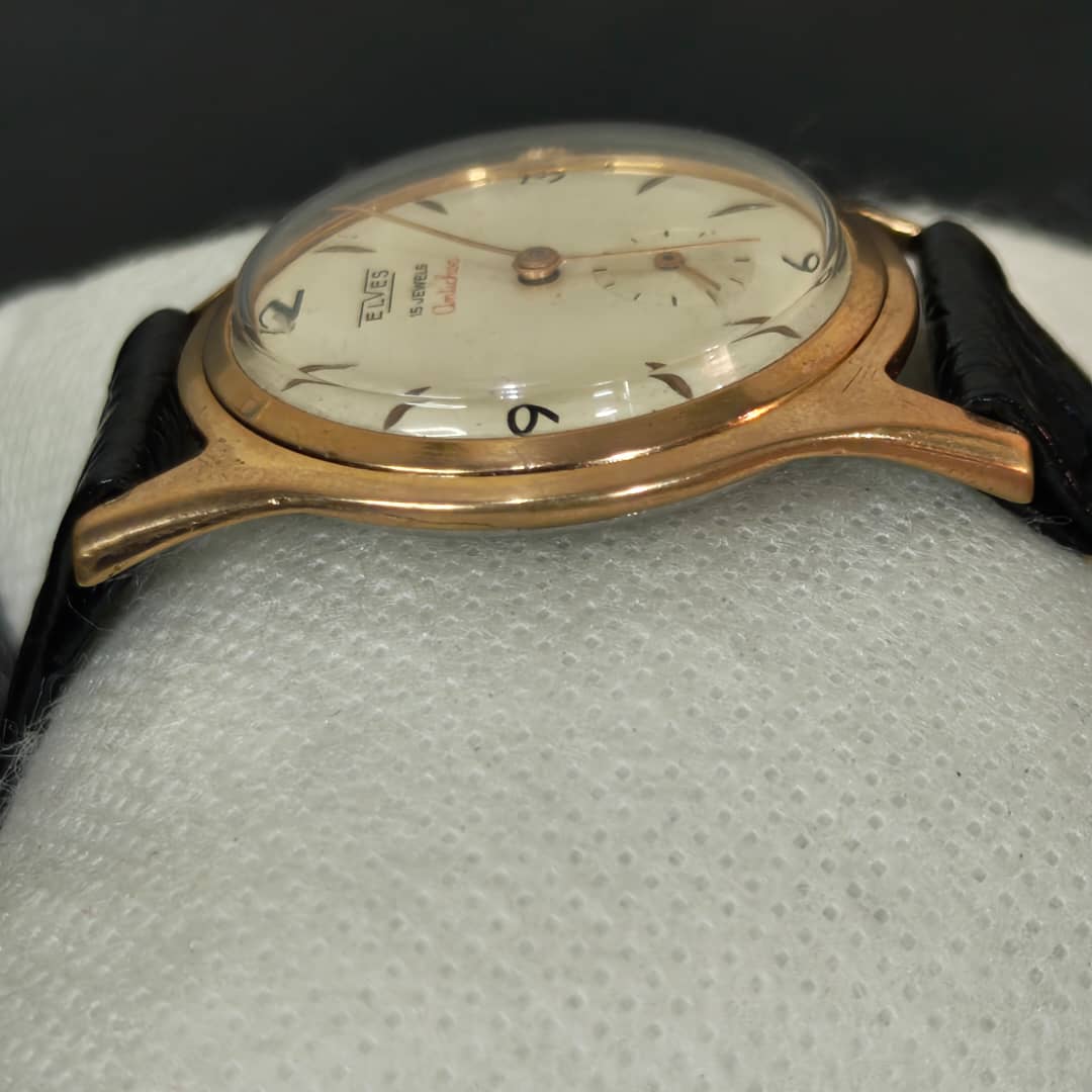 Montre élèves mécanique vintage original 
36mm
Prix 15000