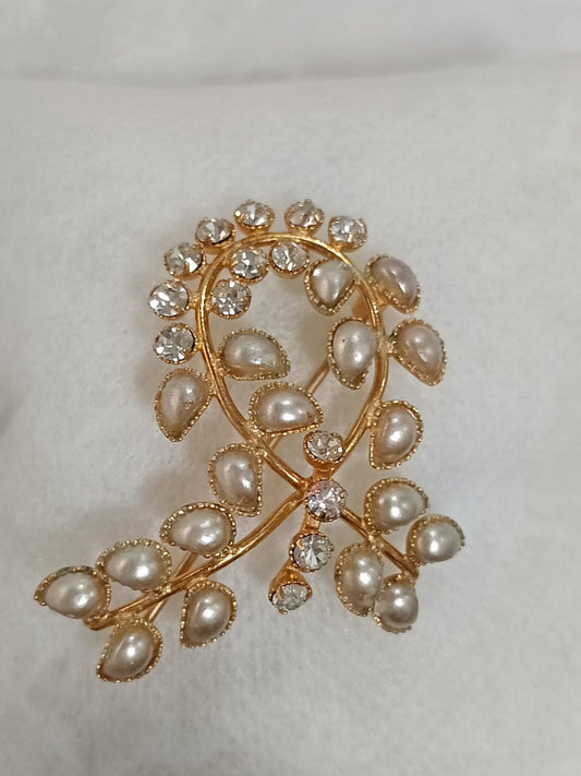بروش بلاكي فرنسي بالجوهر
