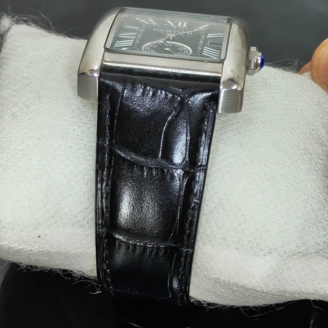Montre cartier automatique super 
40mm
Prix 38000