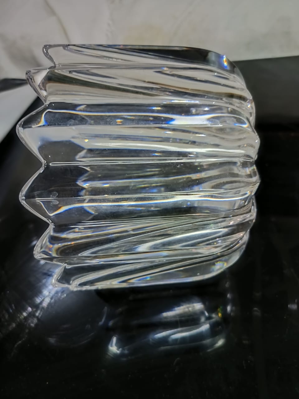 Vase en cristal signé vintage