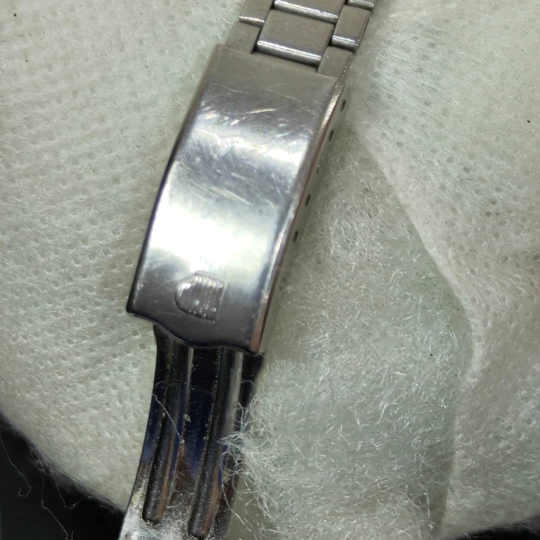 Montre pulsar femme quartz original 
Prix 8000