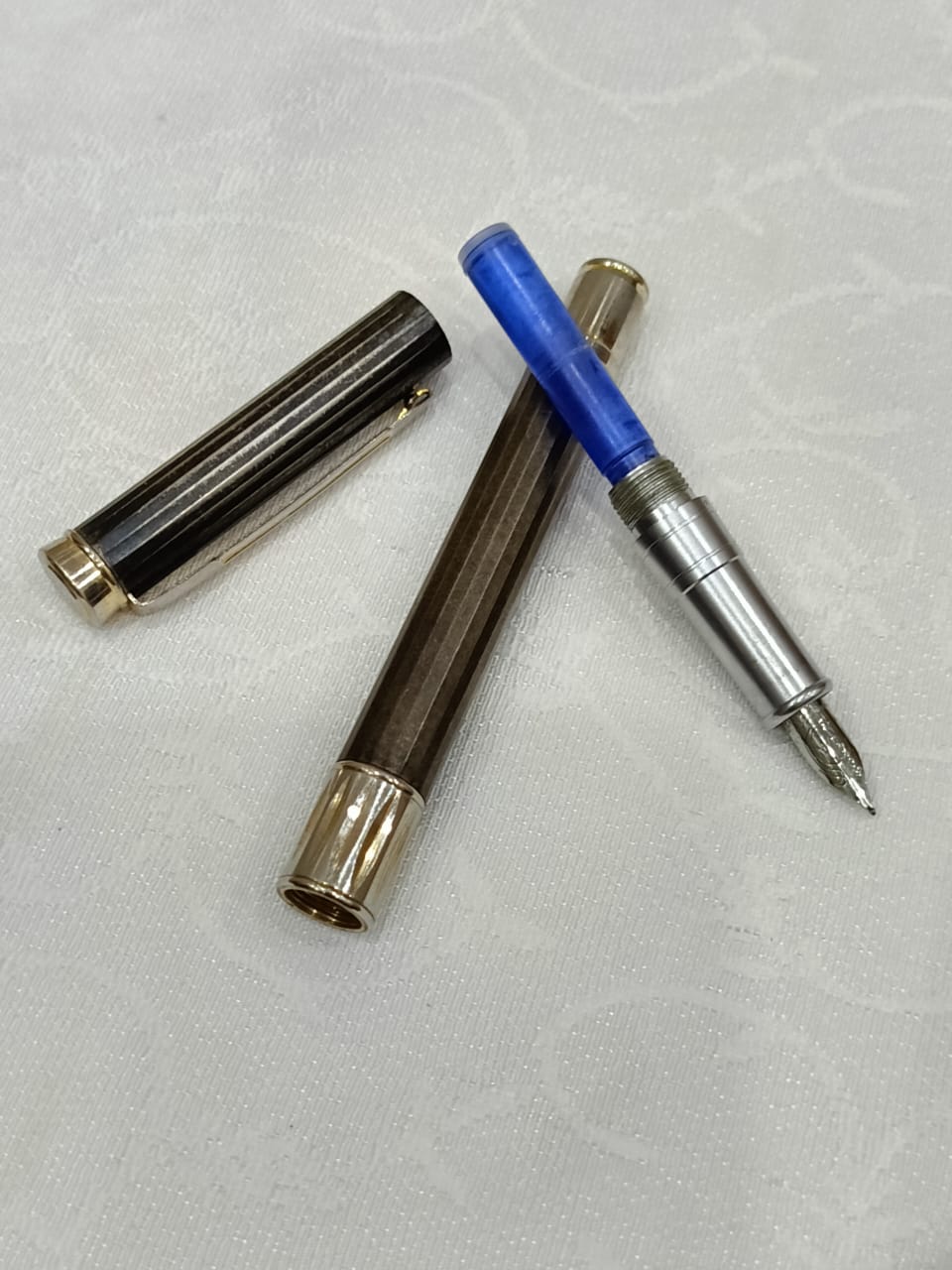 Stylo plume ريشة ذهب 14k
Or 14k