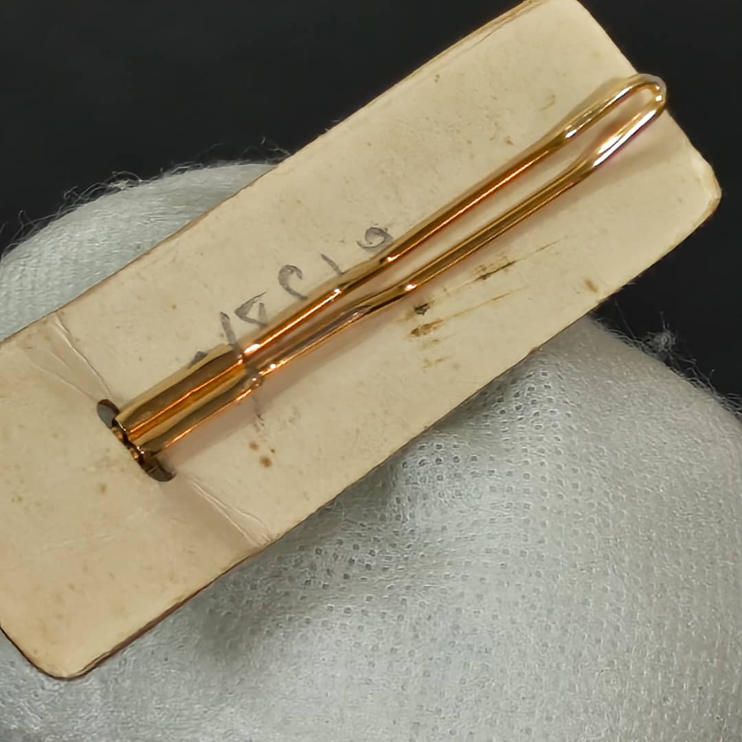 بروش ربطة عنق بلاكي فرنسي بحجر أمتيست
طول 6cm
Prix 8500