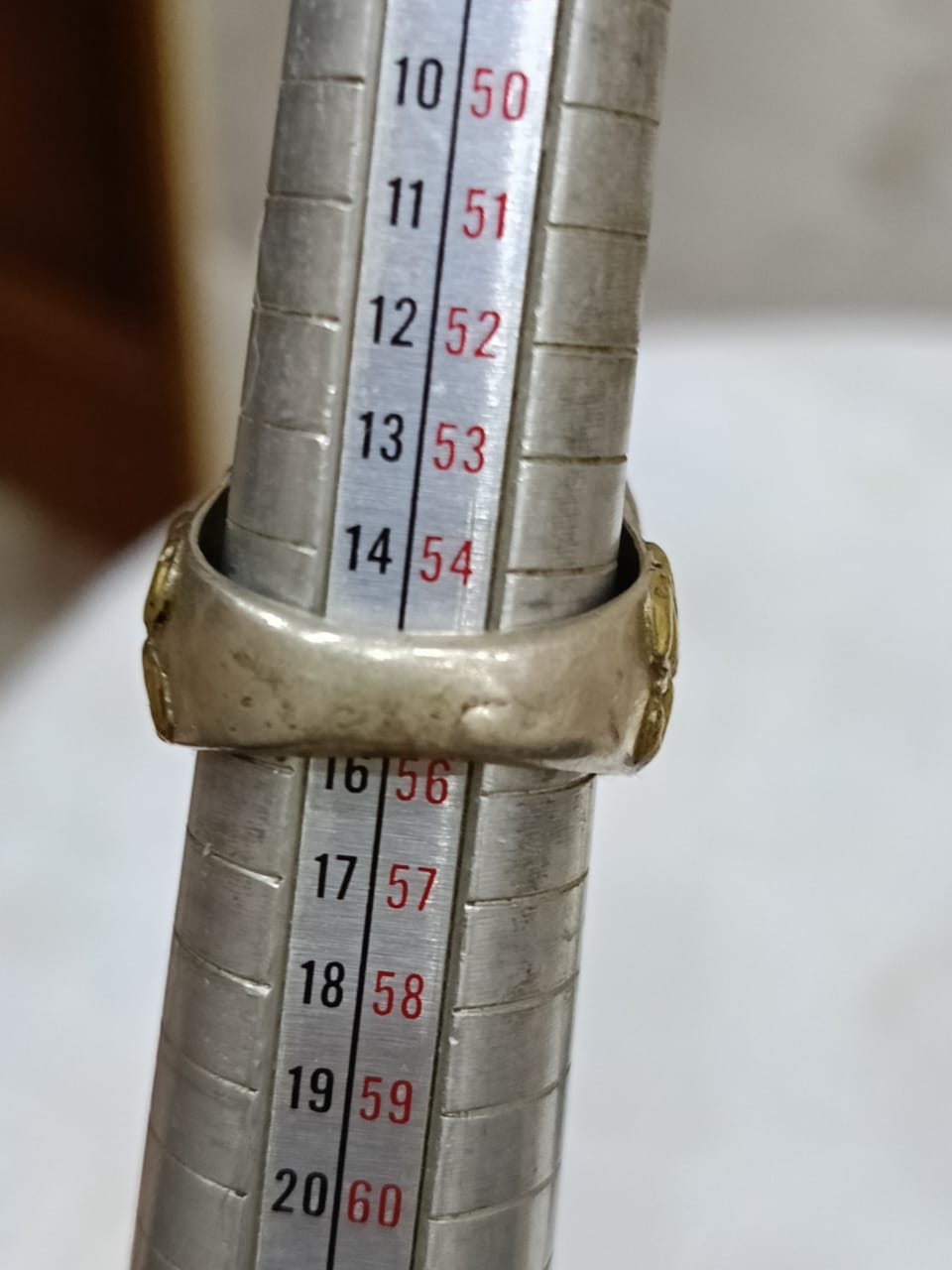 خاتم فضة بحجر عقيق منقوش